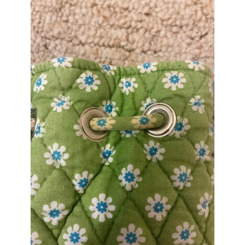 Vera Bradley Vintage Apple Green Floral Paisley Quilt Drawstring Bucket Bag Flaw